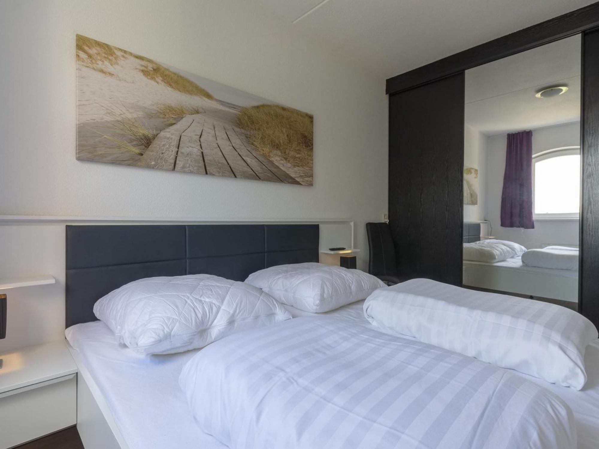 Stunning Apartment Near Sea By Belvilla Julianadorp Exteriör bild