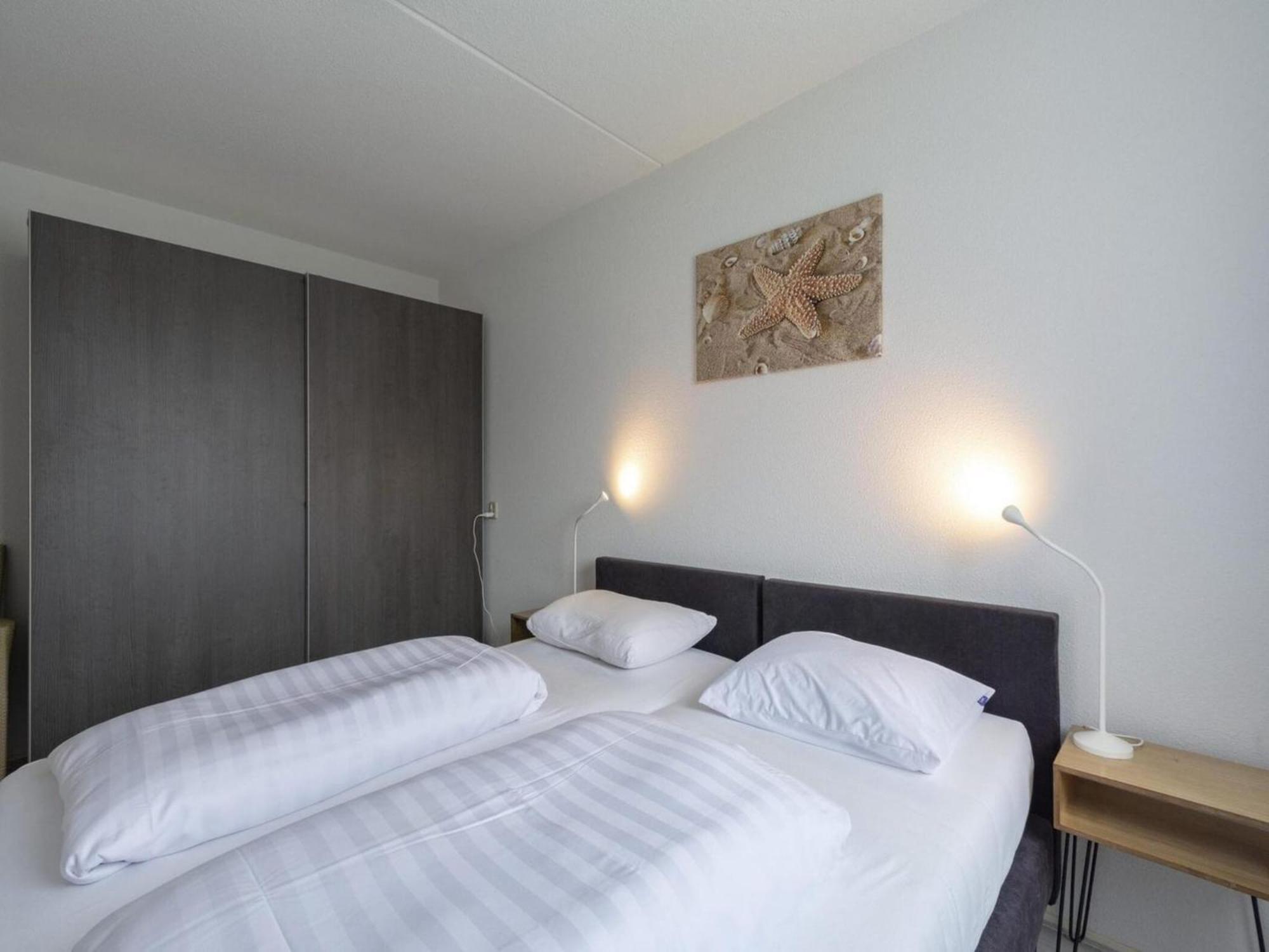 Stunning Apartment Near Sea By Belvilla Julianadorp Exteriör bild
